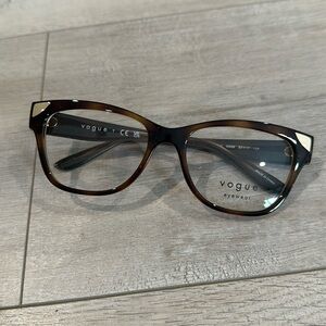 Tortoise women’s eyeglasses
